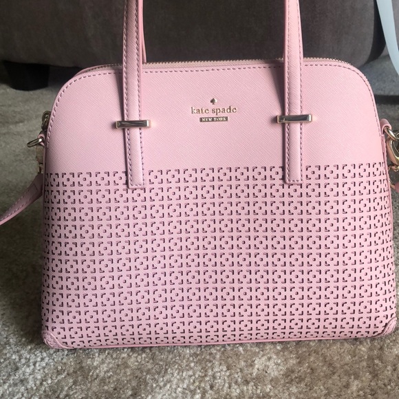 kate spade Handbags - Kate spade crossbody bag